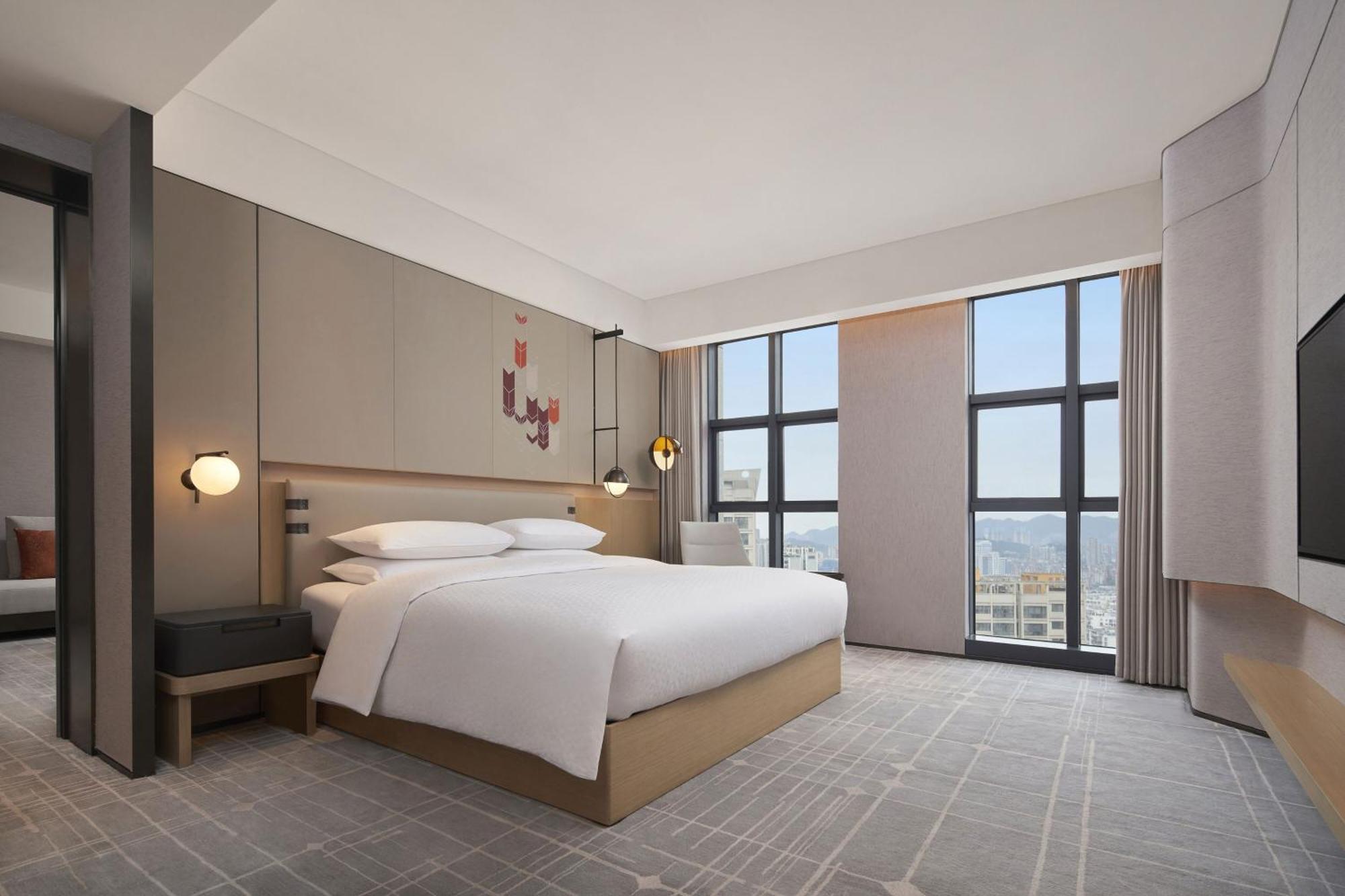 Four Points By Sheraton Guiyang, Huaxi 貴陽市 エクステリア 写真