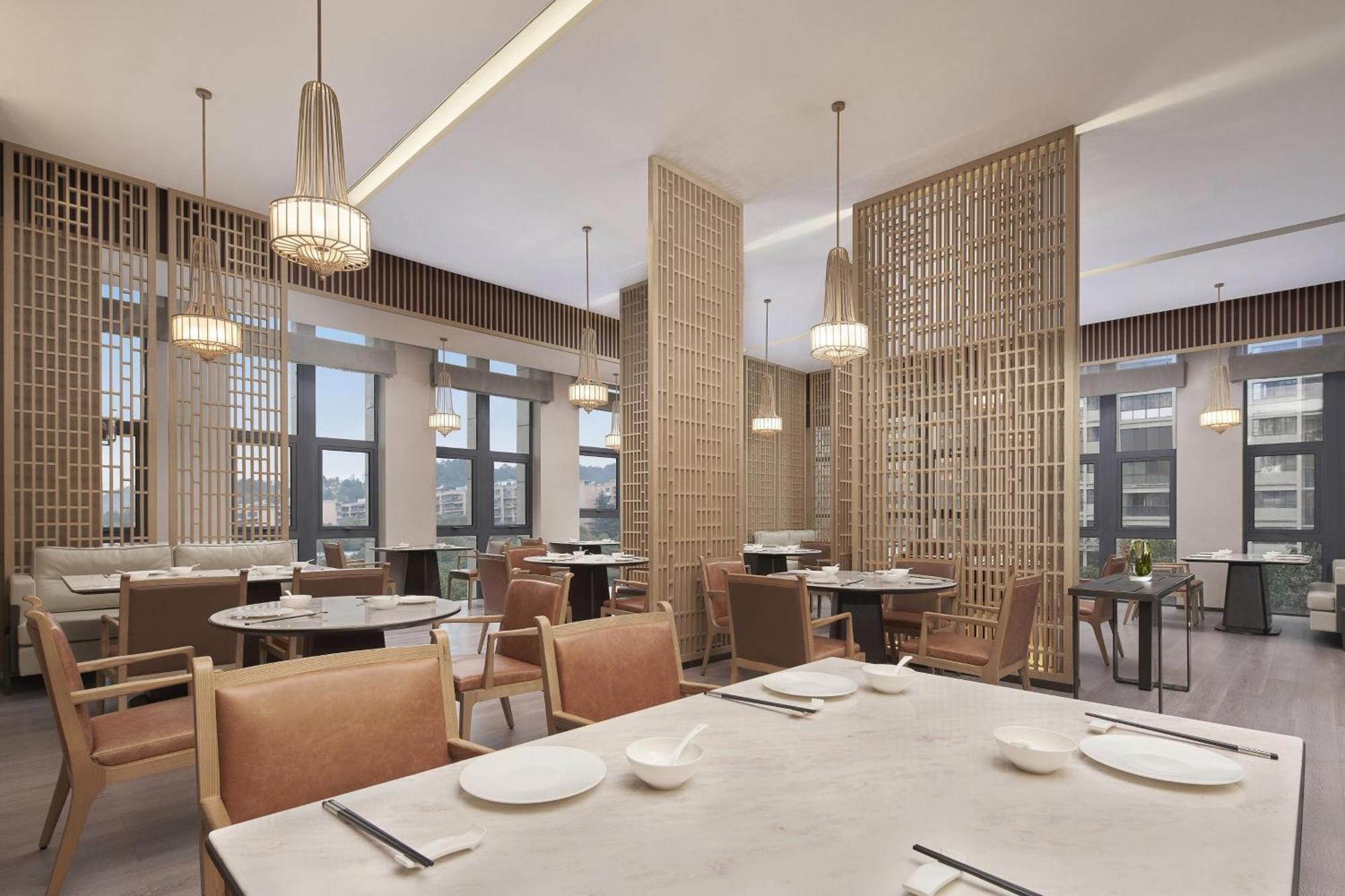 Four Points By Sheraton Guiyang, Huaxi 貴陽市 エクステリア 写真